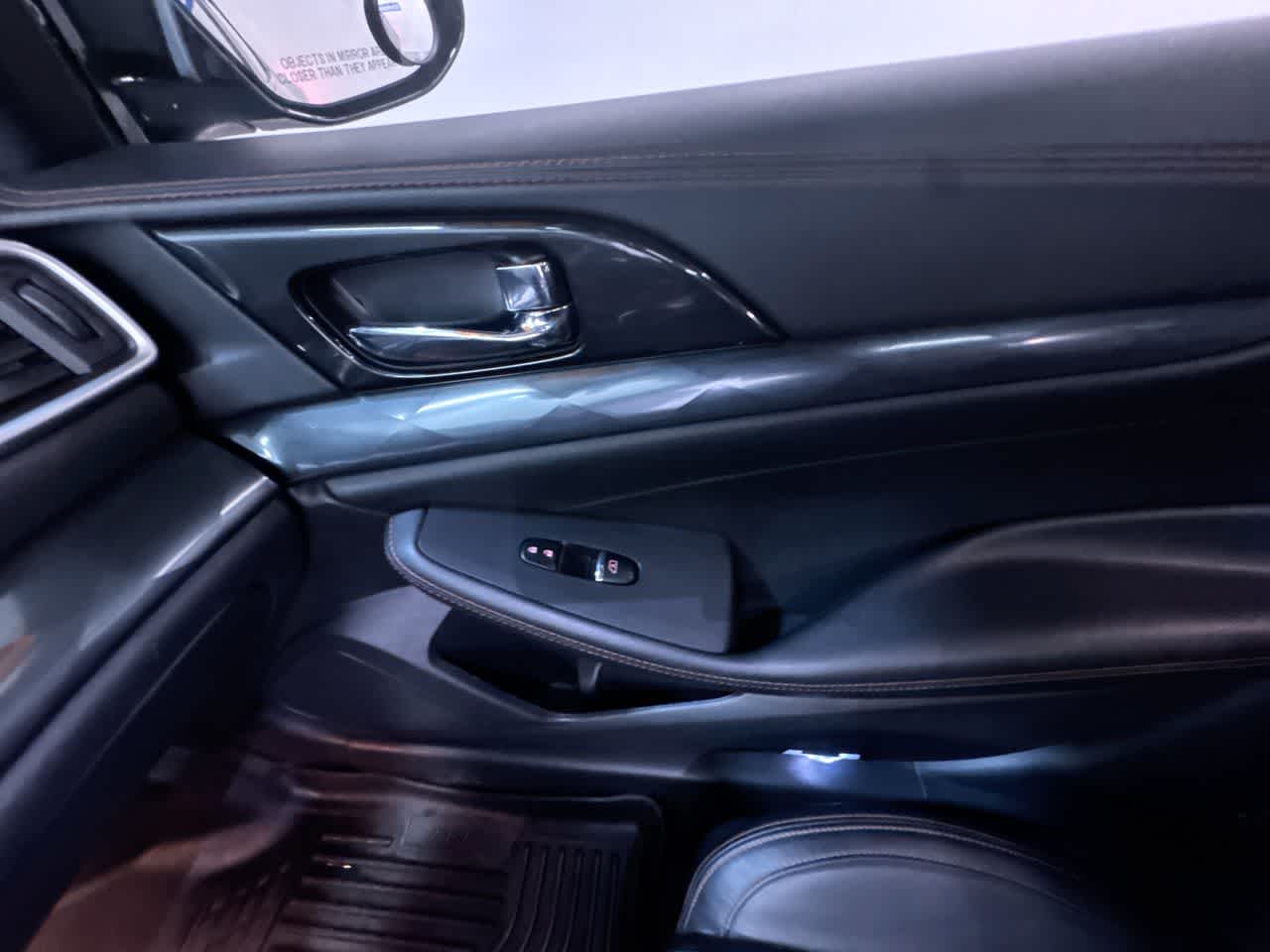 2019 Nissan Maxima SR