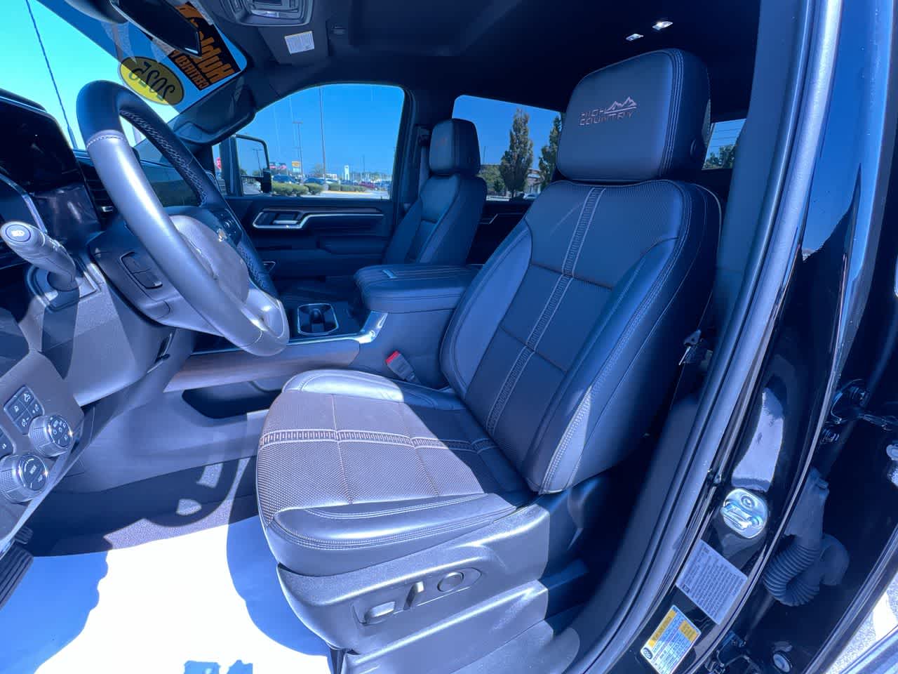 2025 Chevrolet Silverado 3500 HD High Country