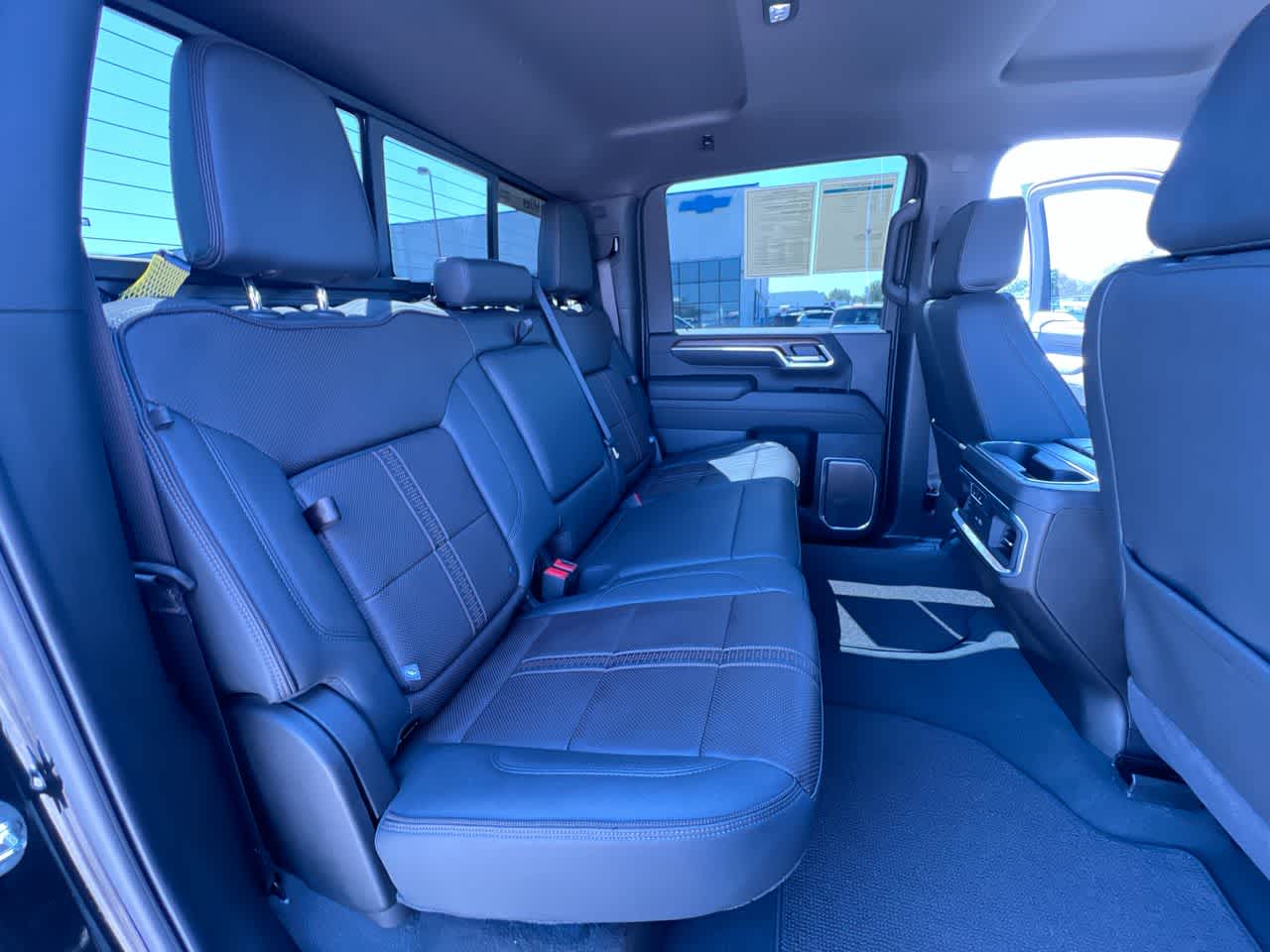 2025 Chevrolet Silverado 3500 HD High Country