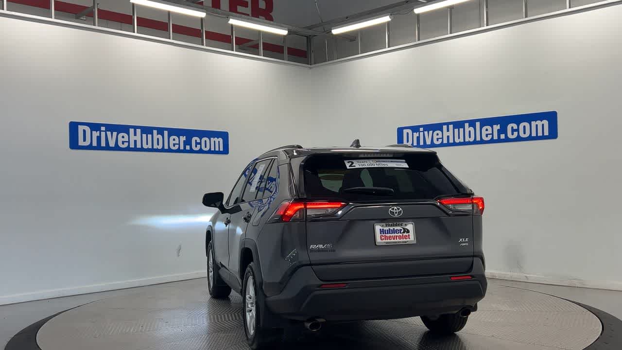 2020 Toyota RAV4 XLE