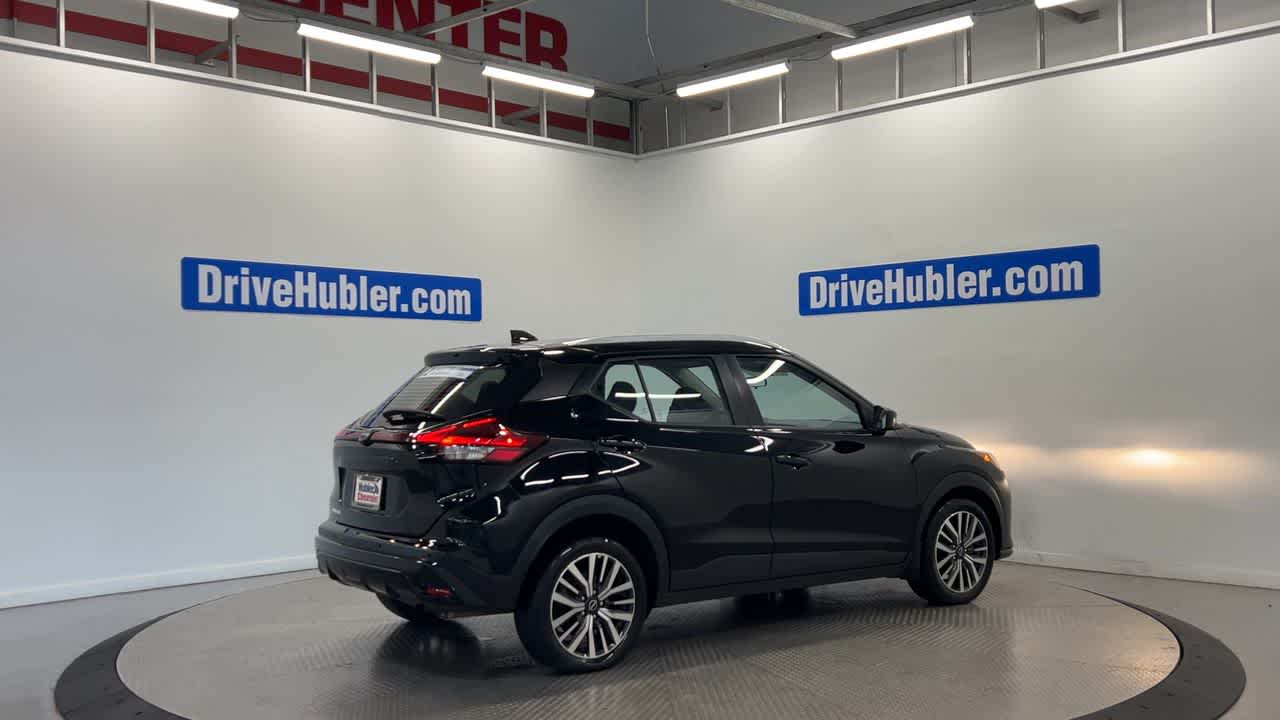 2022 Nissan Kicks SV