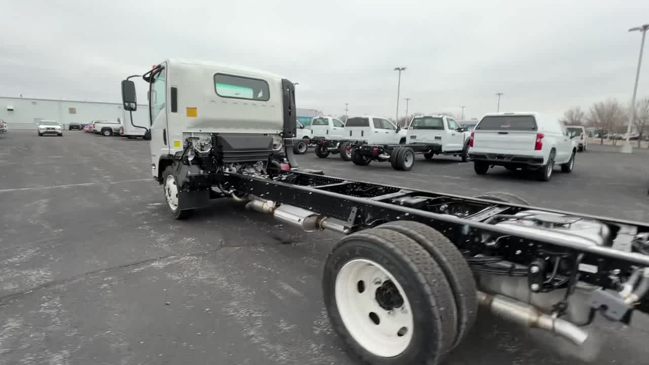2024 Chevrolet Low Cab Forward 4500 Base