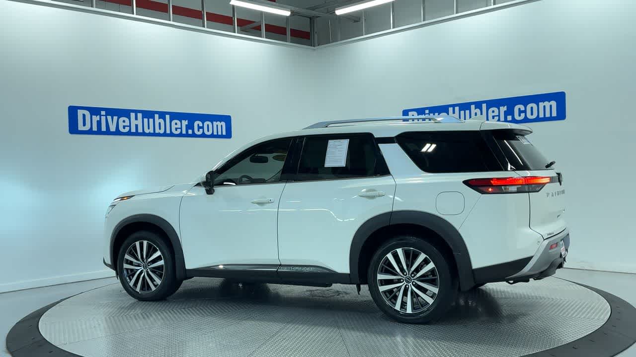2022 Nissan Pathfinder Platinum
