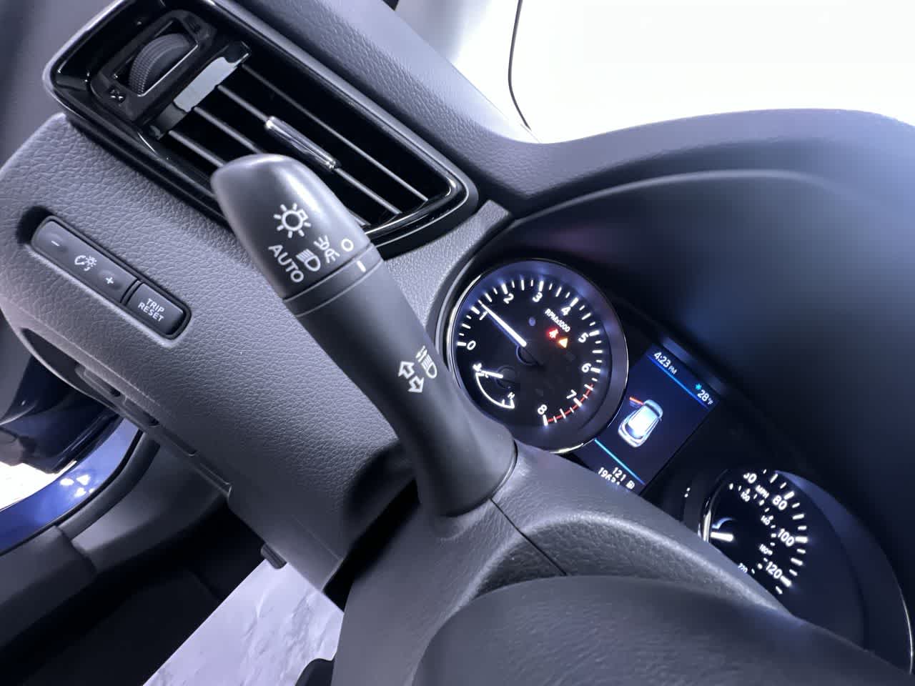 2022 Nissan Rogue Sport S