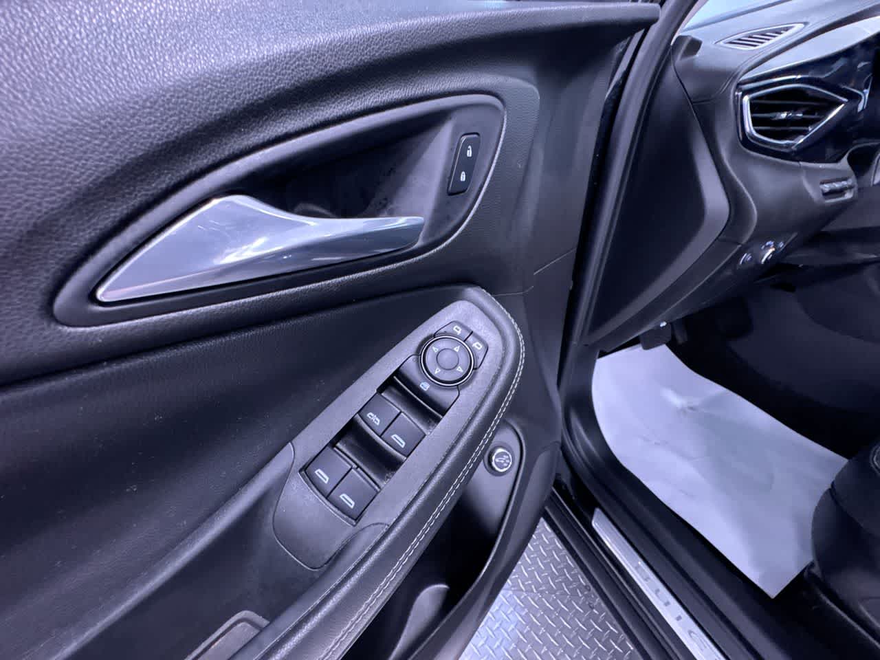 2020 Buick Encore GX Select