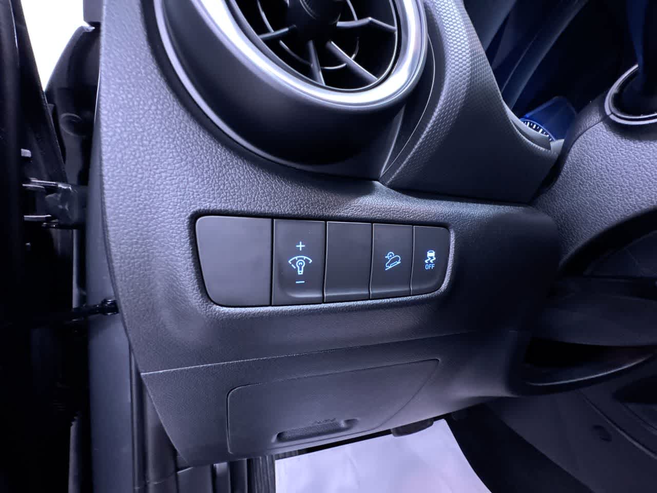 2023 Hyundai Kona SE