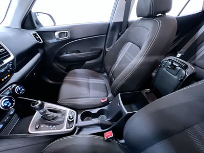 2022 Hyundai Venue SEL
