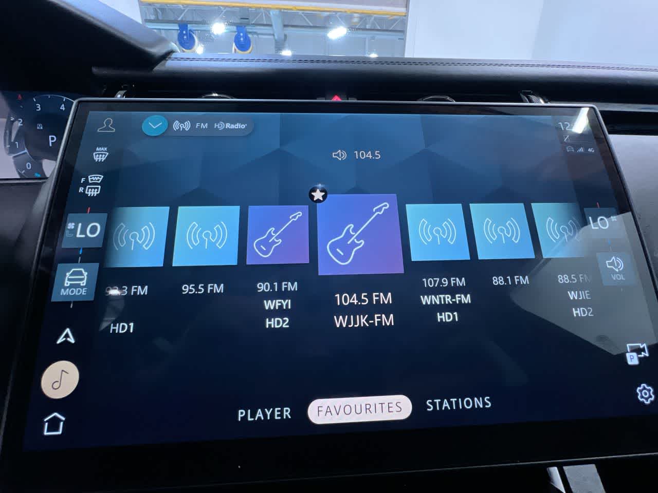 2026 Land Rover Range Rover Velar Autobiography