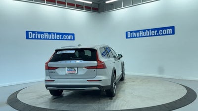 2025 Volvo V60 Cross Country Plus