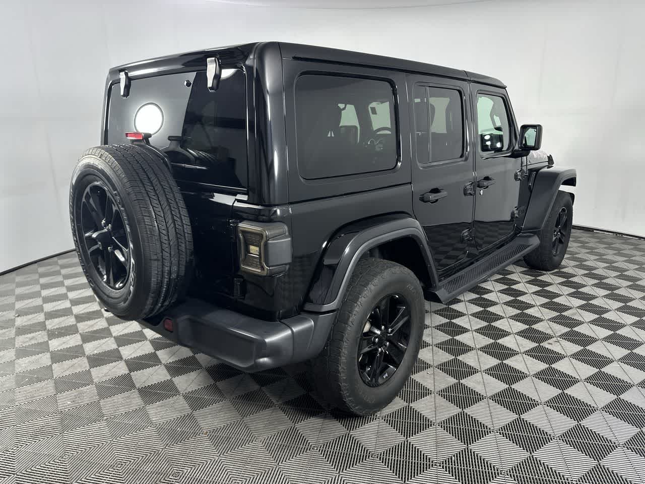 2020 Jeep Wrangler Unlimited Sahara Altitude