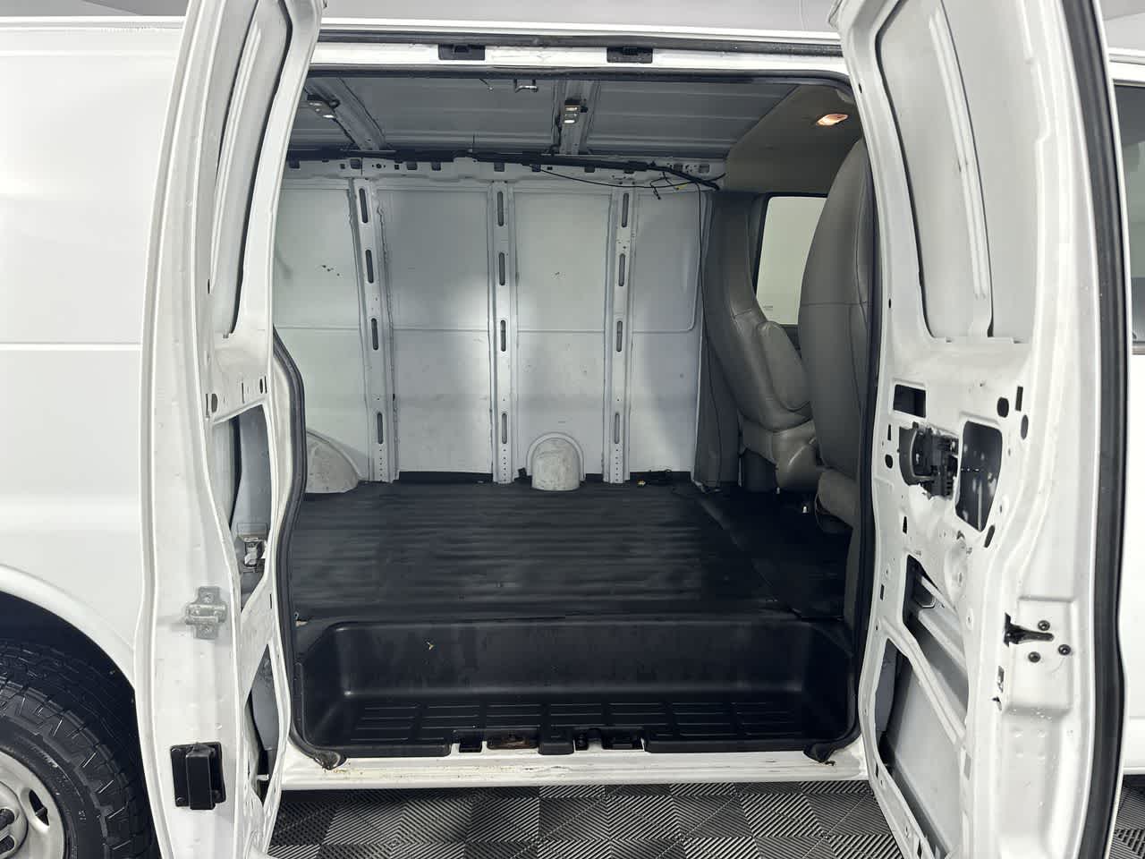 2020 Chevrolet Express Cargo 2500 Base