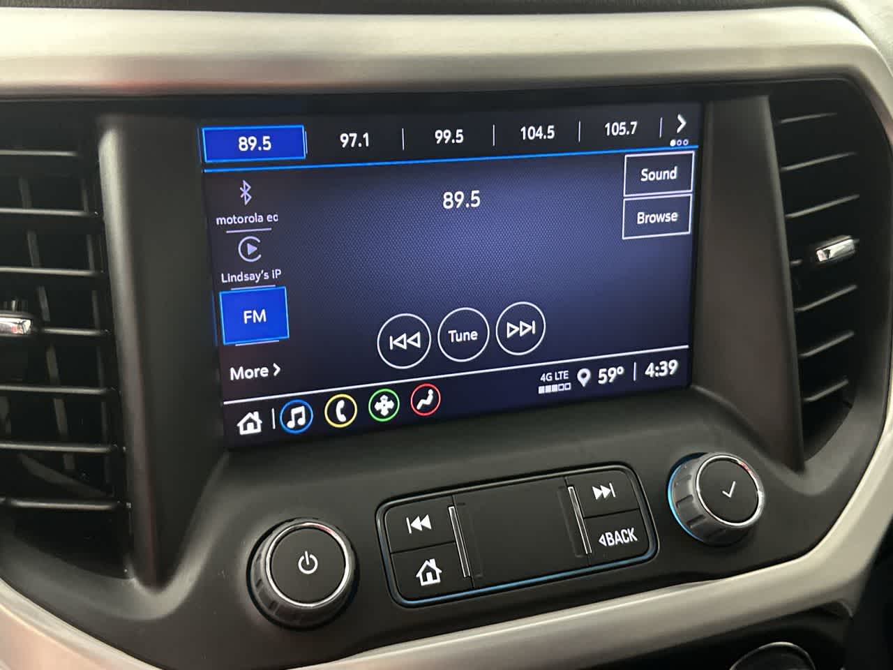 2023 GMC Acadia SLE