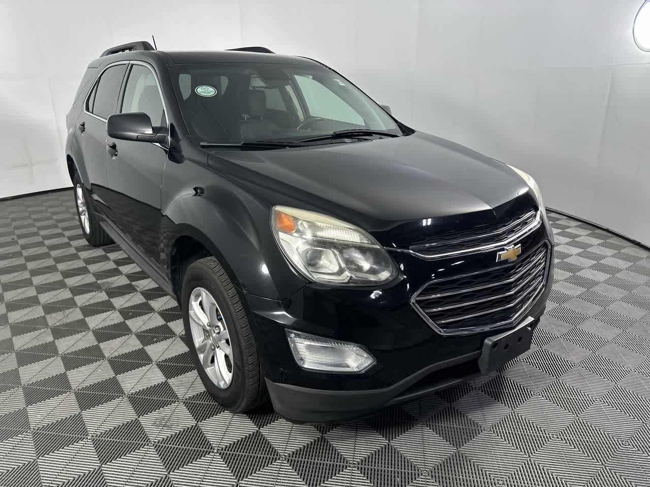 Used 2017 Chevrolet Equinox LT with VIN 2GNALCEK4H6233008 for sale in Shelbyville, IN