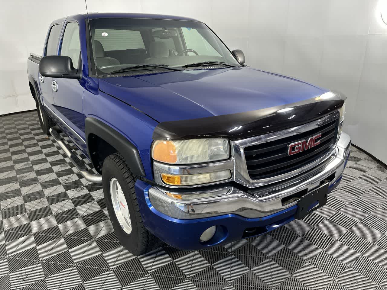 Used 2004 GMC Sierra 1500 SLE with VIN 2GTEK13T741334287 for sale in Shelbyville, IN