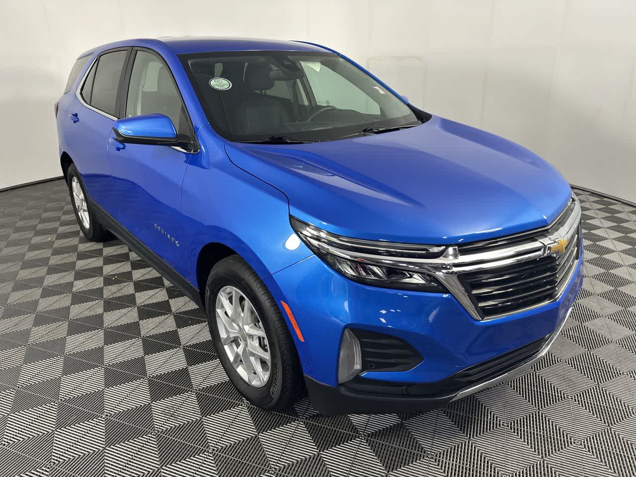 2024 Chevrolet Equinox LT - Photo 11