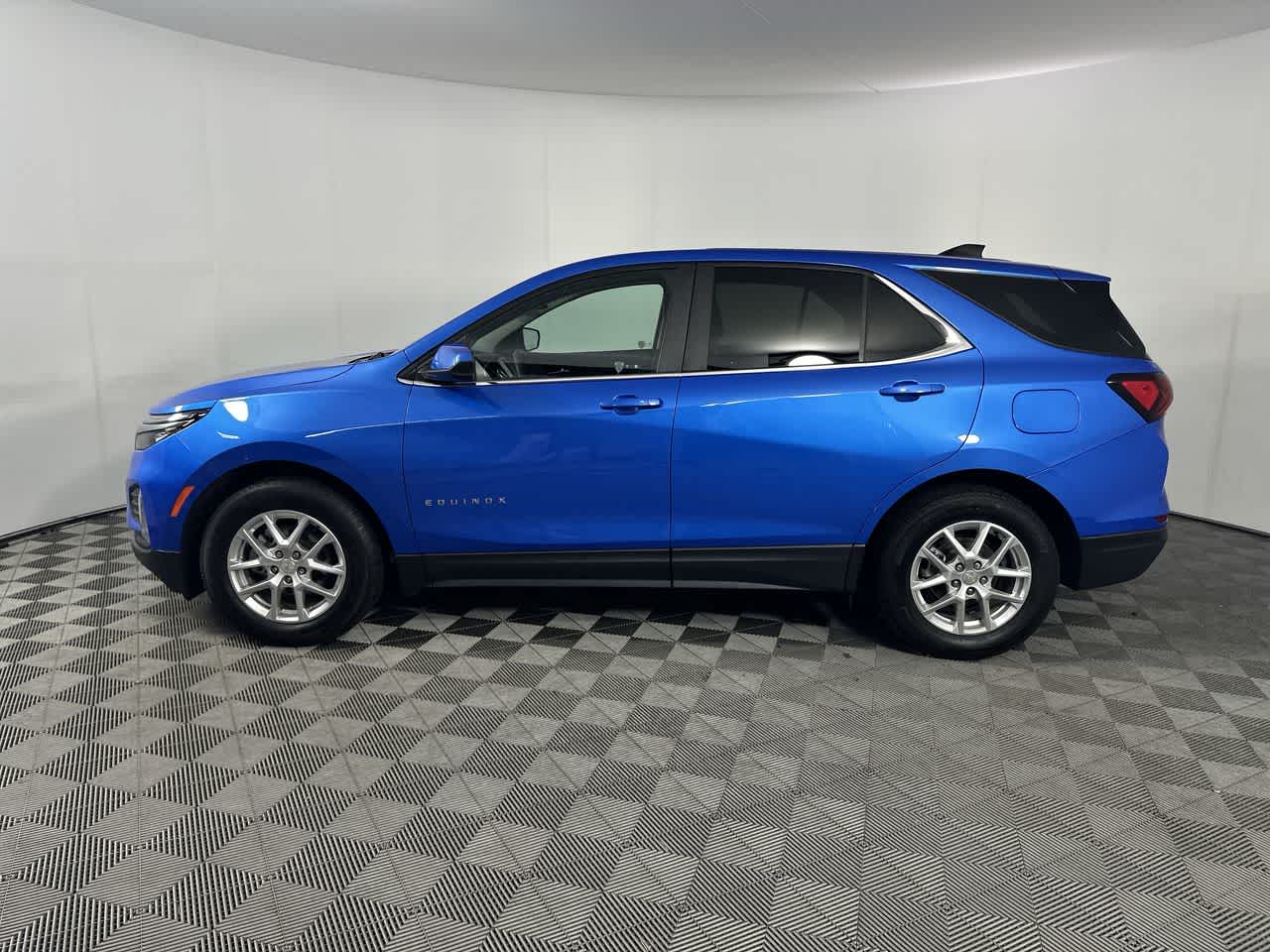 2024 Chevrolet Equinox LT - Photo 13
