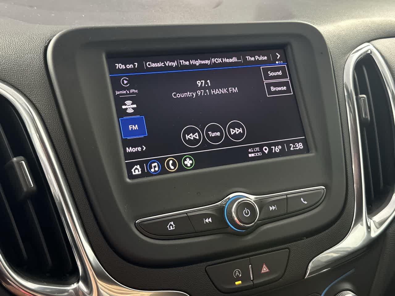 2024 Chevrolet Equinox LT - Photo 6
