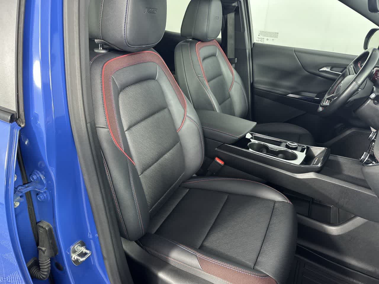2025 Chevrolet Equinox RS - Photo 21