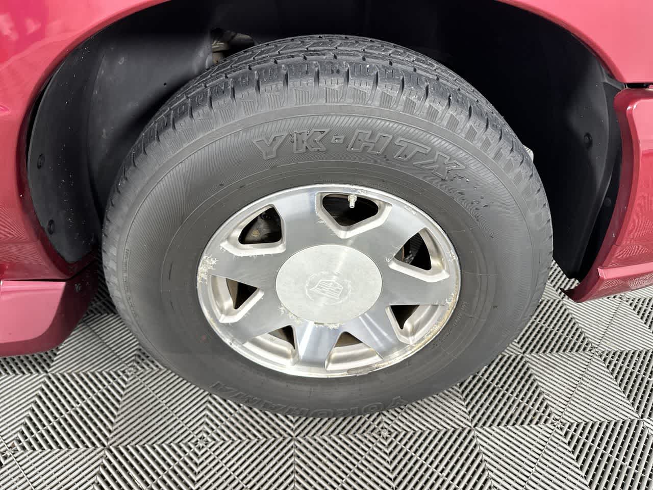 2004 Cadillac Escalade ESV Base
