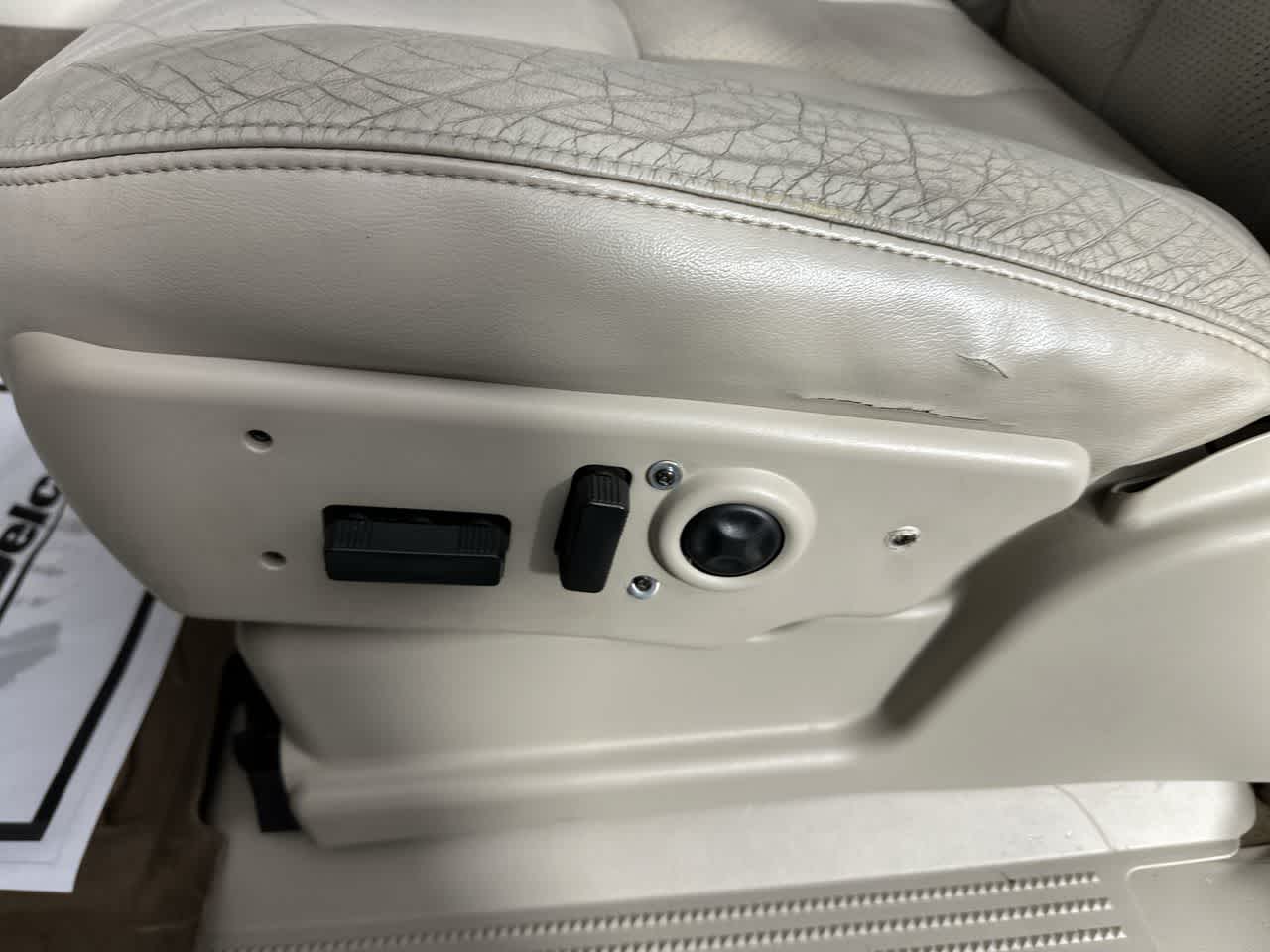 2004 Cadillac Escalade ESV Base