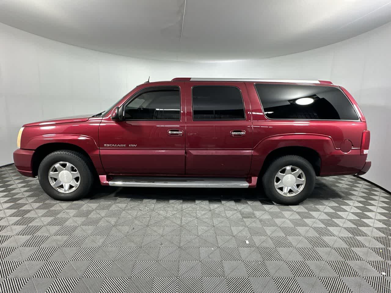 2004 Cadillac Escalade ESV Base