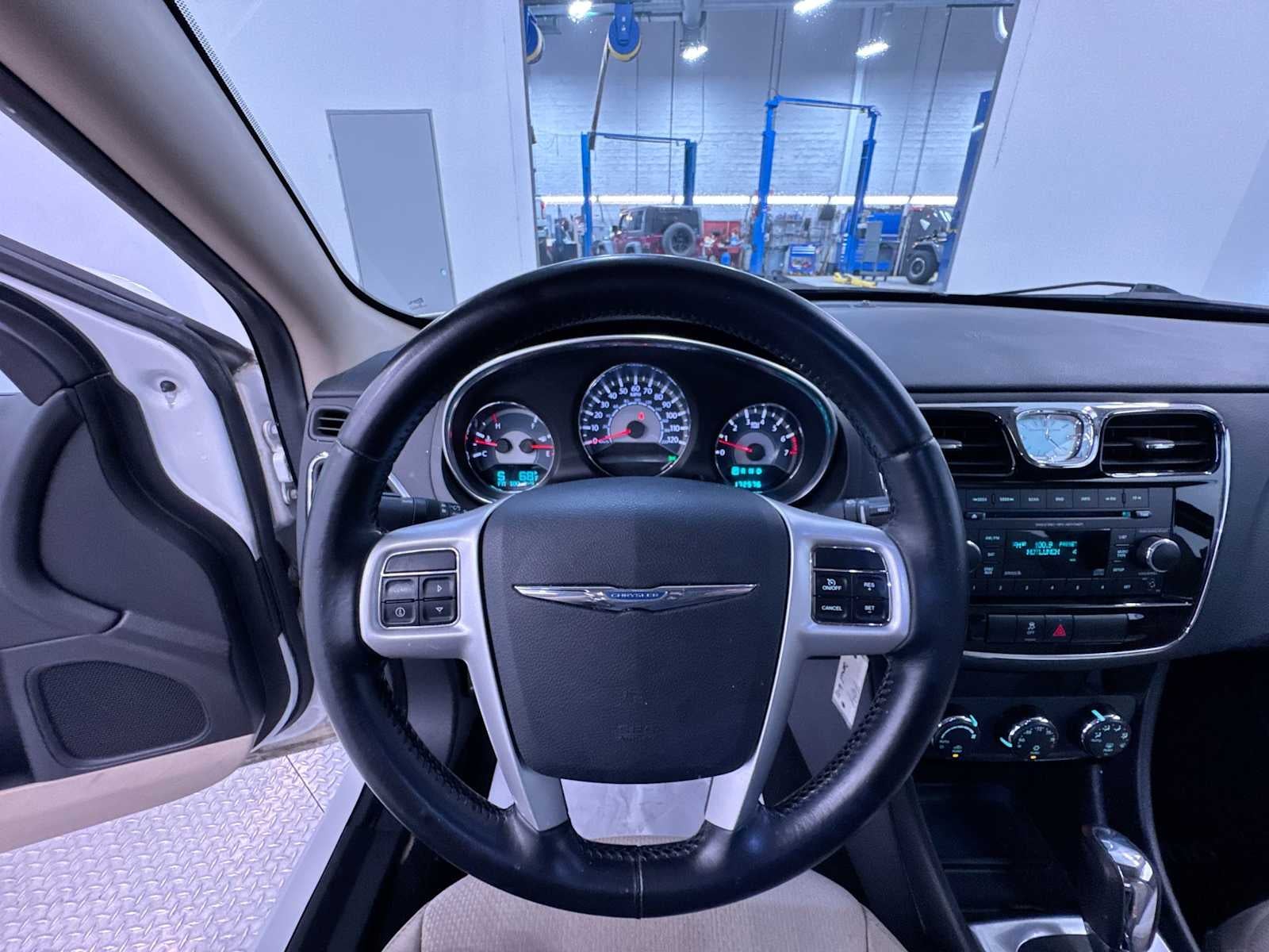 2012 Chrysler 200 Touring