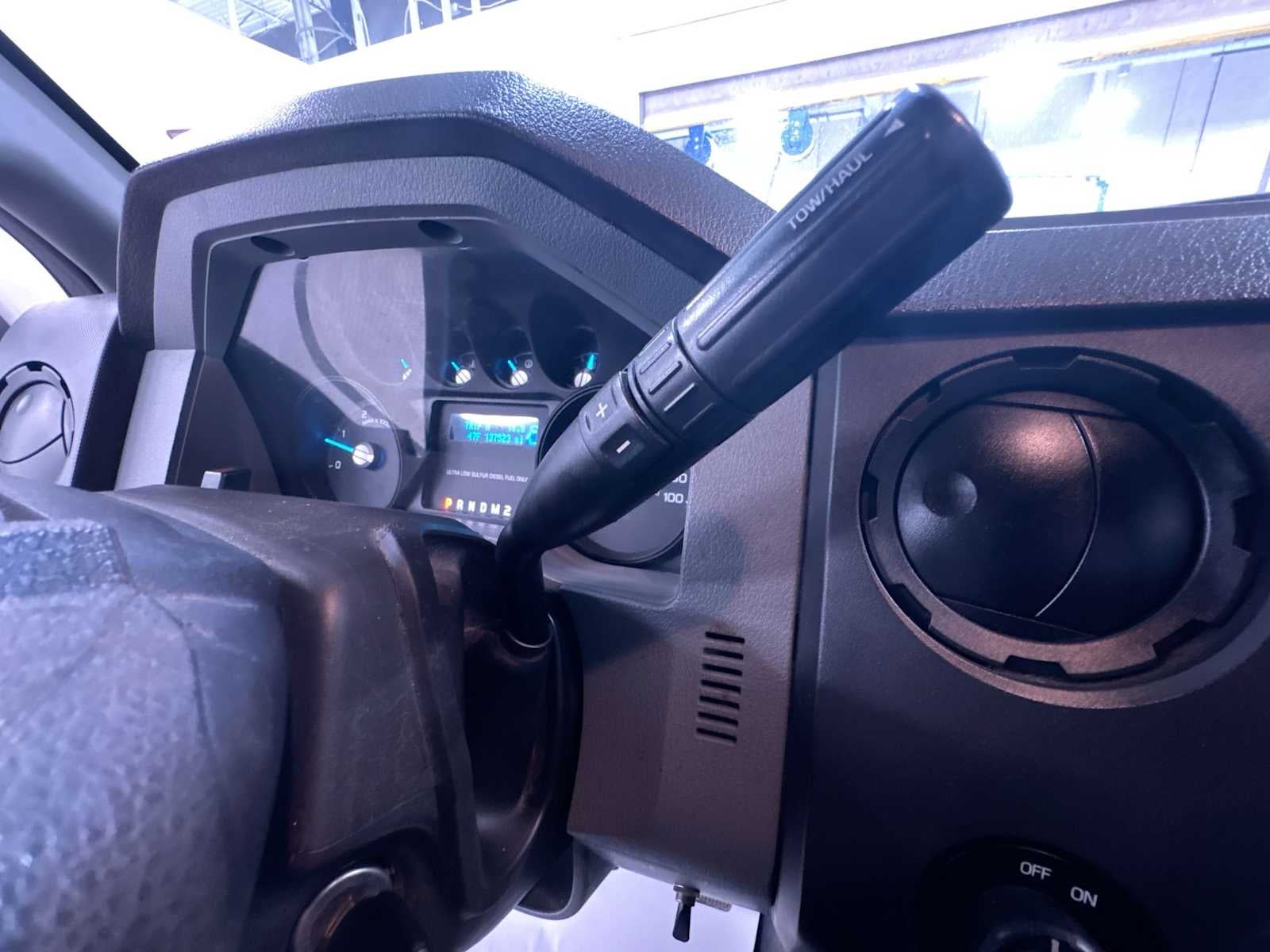 2015 Ford Super Duty F-350 SRW XL