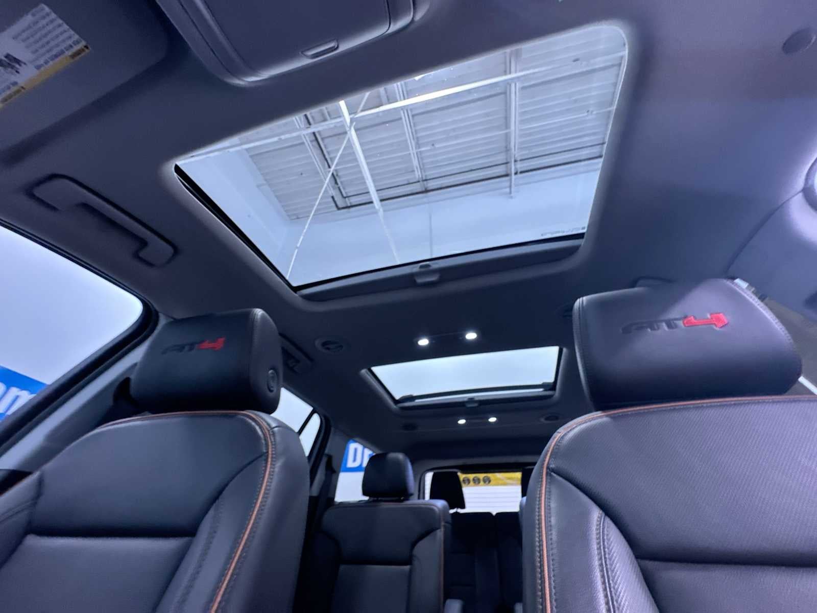 2023 GMC Acadia AT4