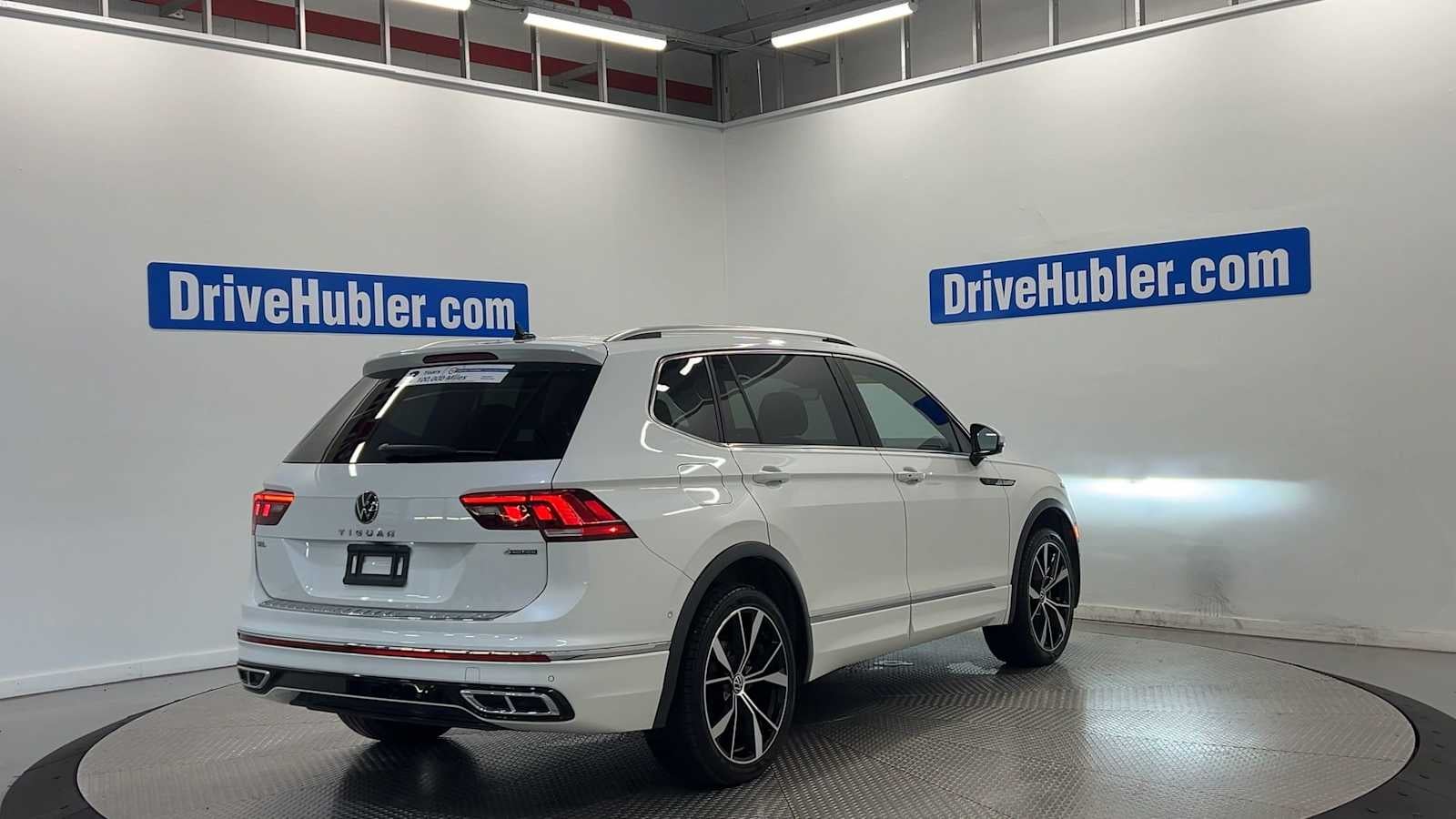 2022 Volkswagen Tiguan SEL R-Line