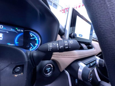 2025 Toyota RAV4 Hybrid XLE