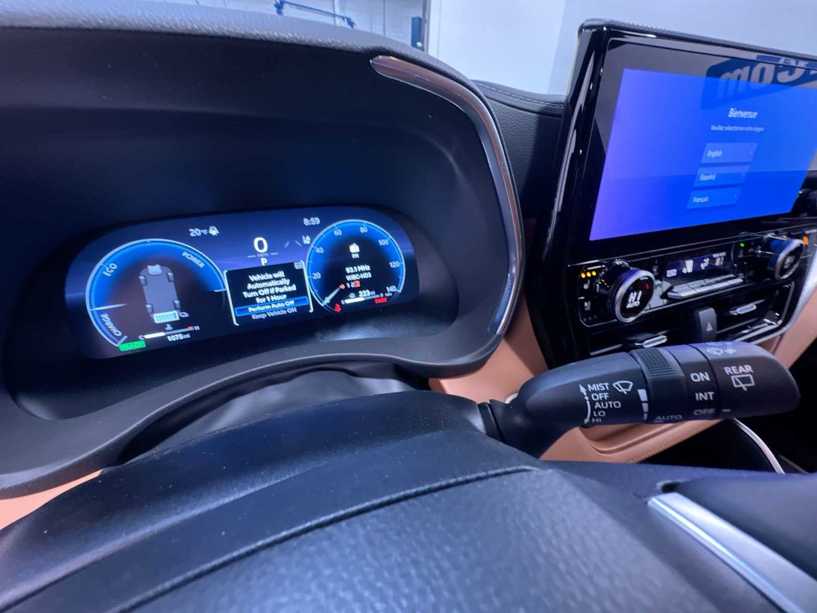 2025 Toyota Highlander Hybrid Platinum