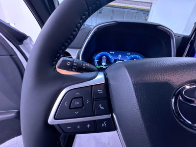 2025 Toyota Highlander Hybrid Platinum