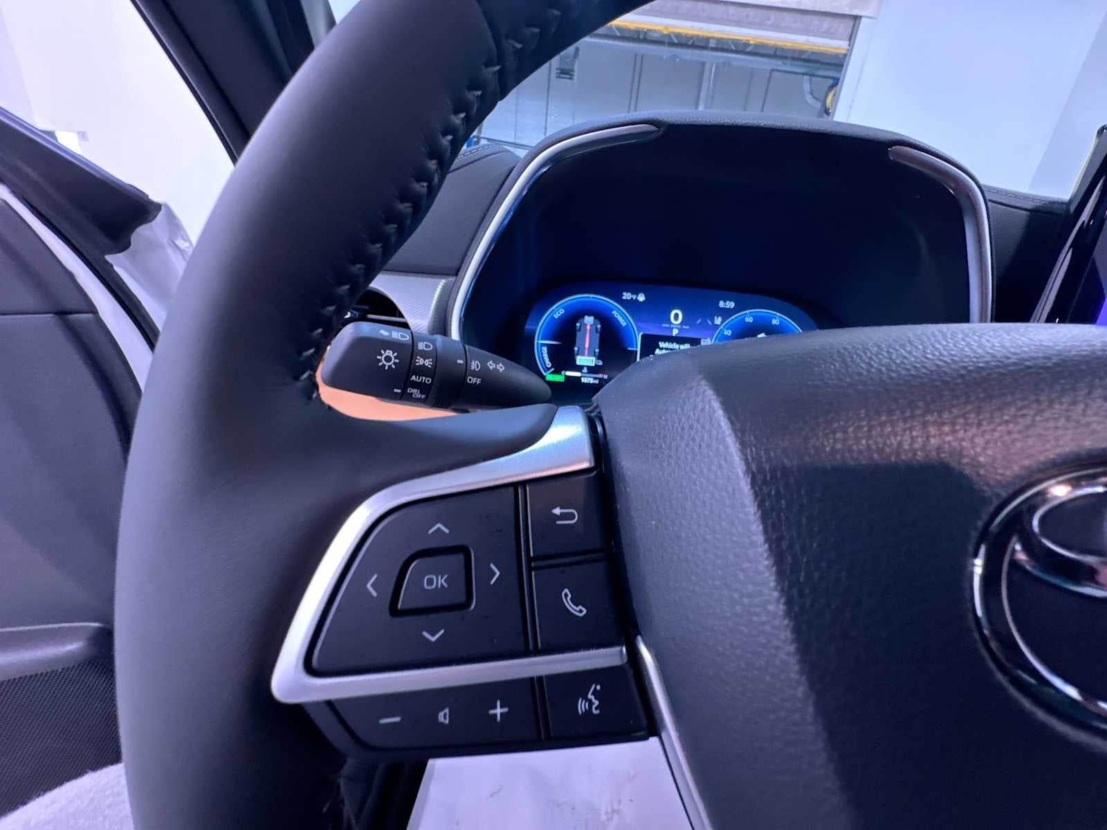 2025 Toyota Highlander Hybrid Platinum