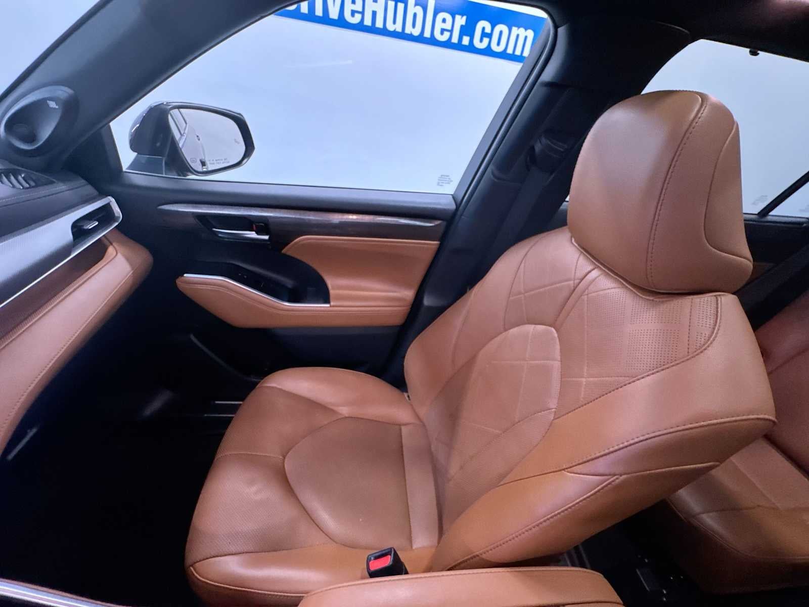 2023 Toyota Highlander Platinum