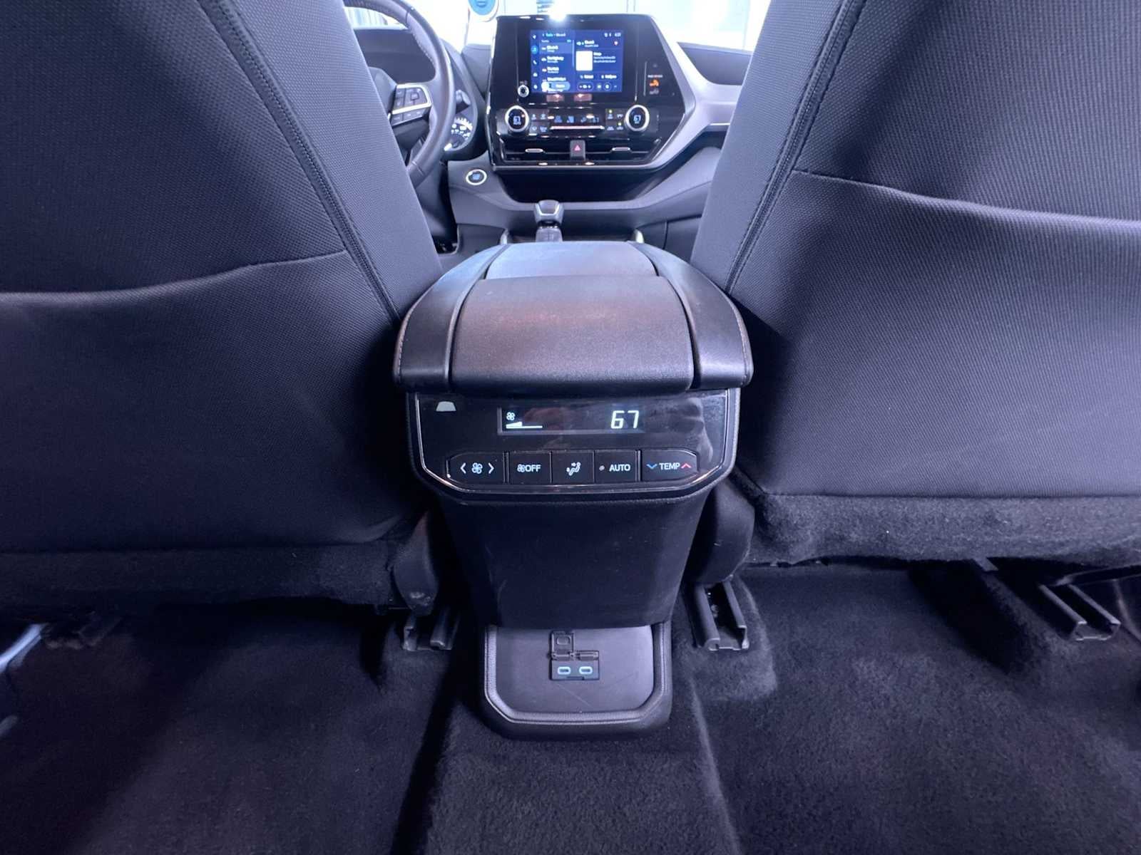 2025 Toyota Highlander LE