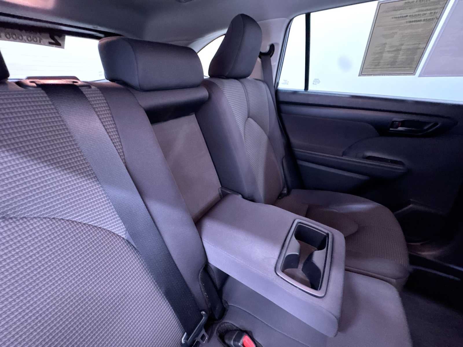 2025 Toyota Highlander LE