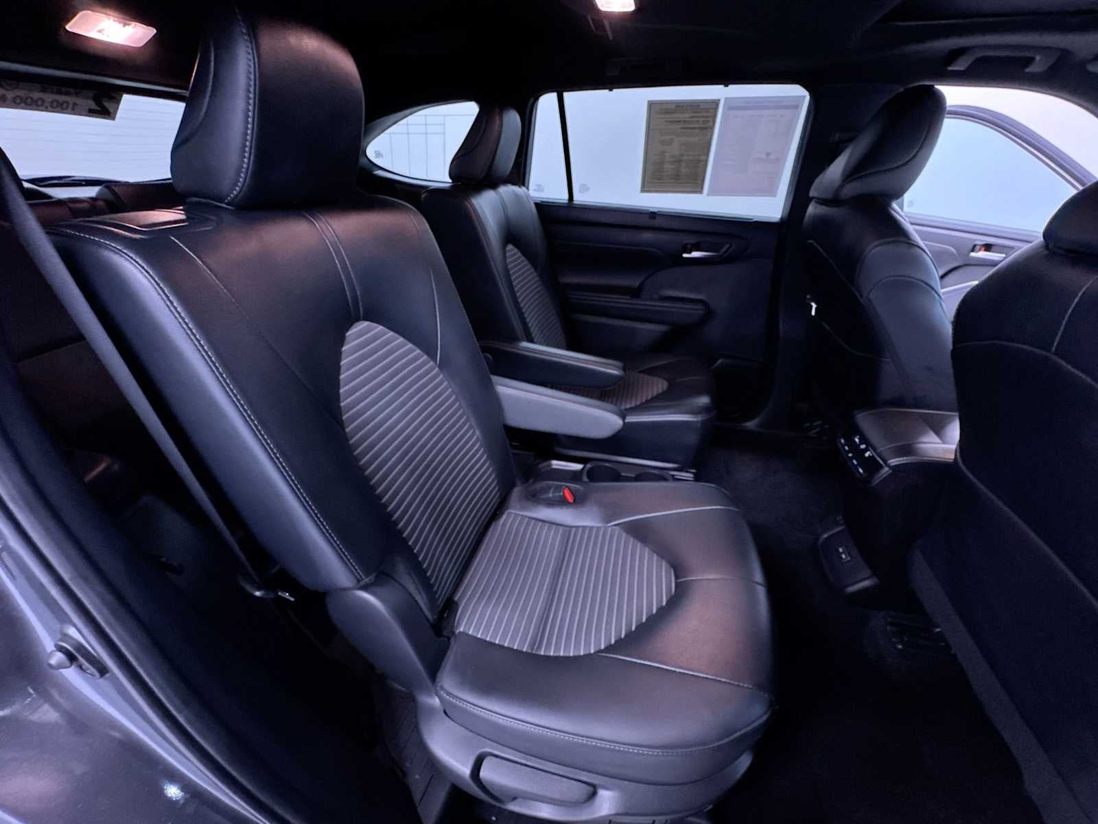 2025 Toyota Highlander XLE