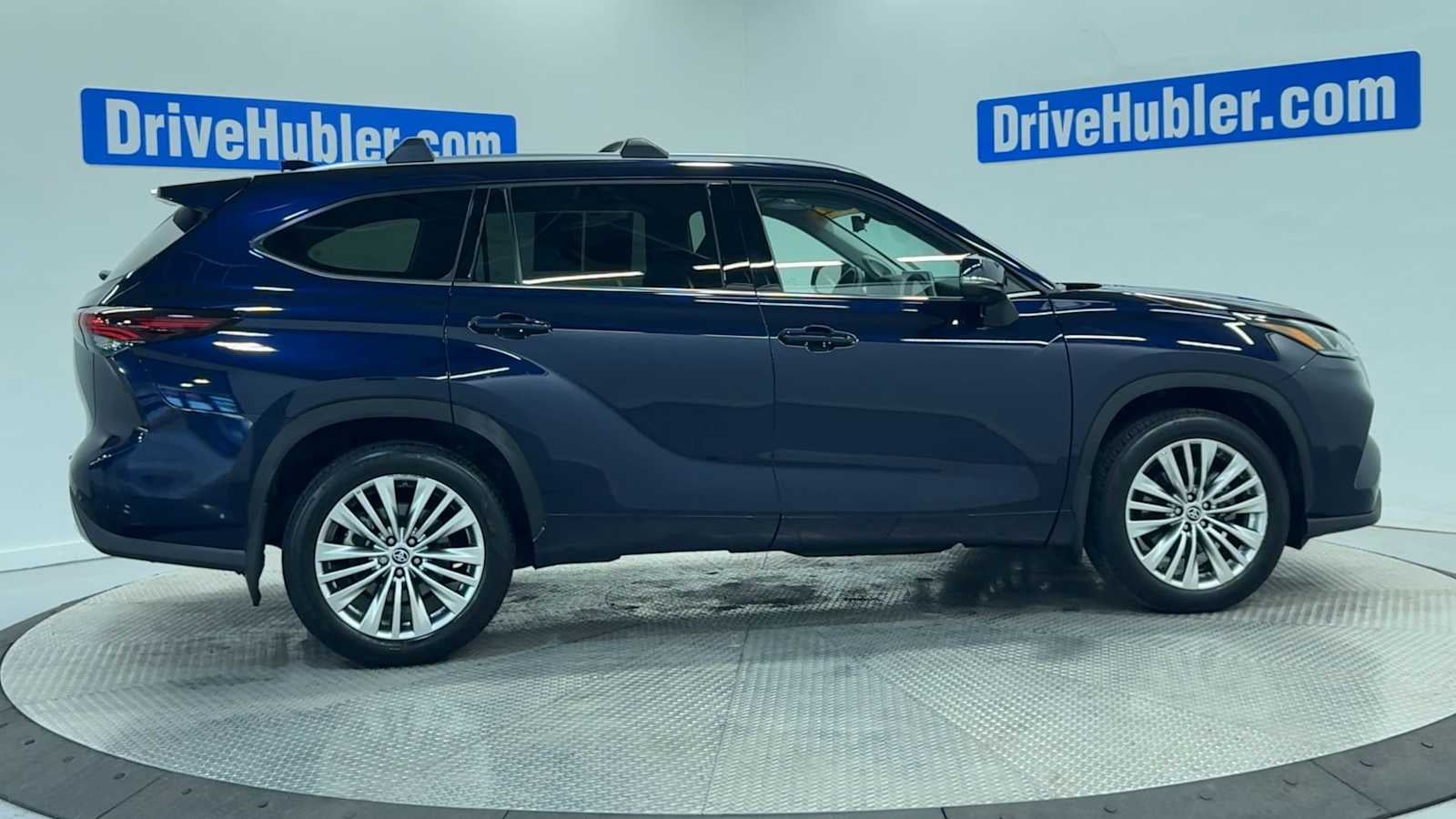 2024 Toyota Highlander Platinum