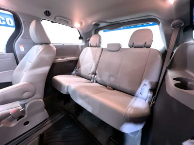 2017 Toyota Sienna XLE