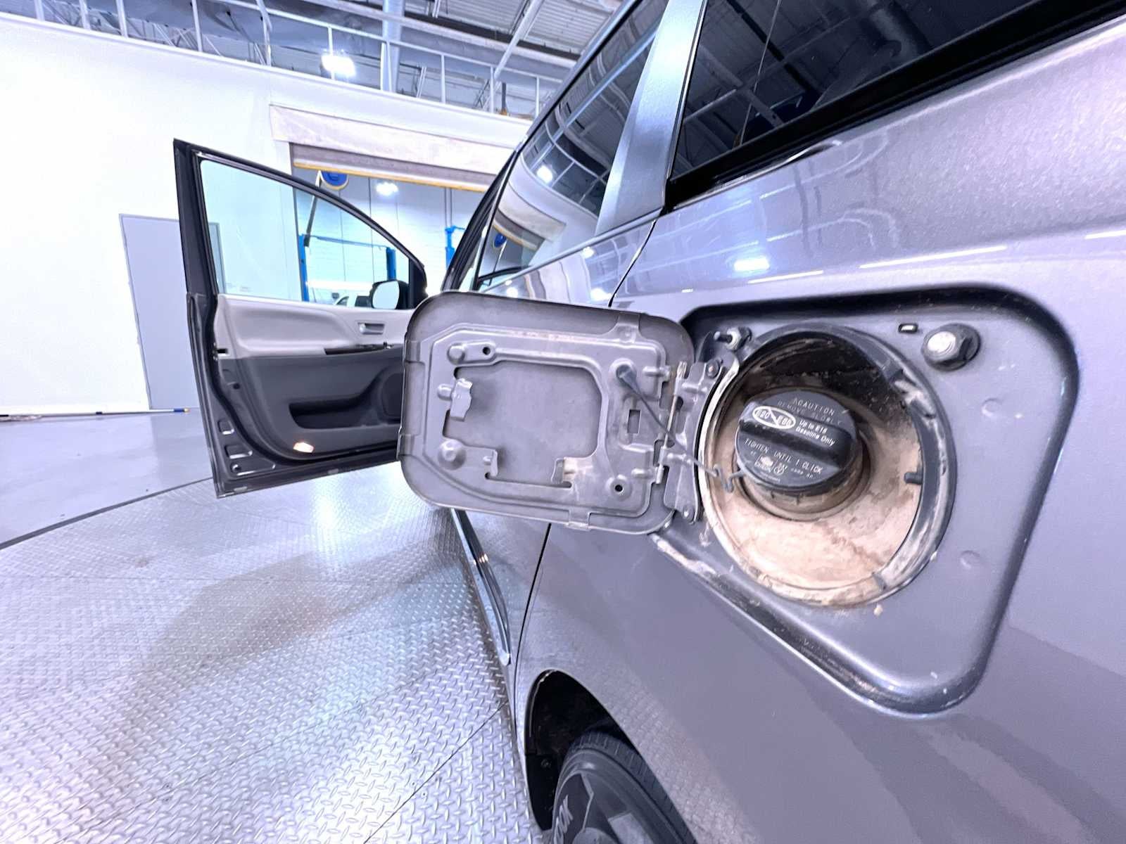 2017 Toyota Sienna XLE