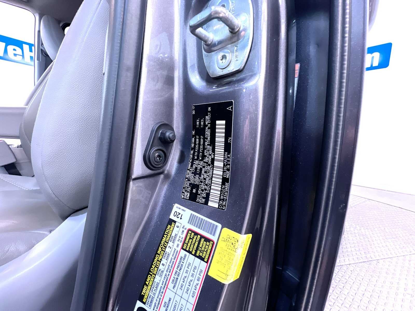 2017 Toyota Sienna XLE