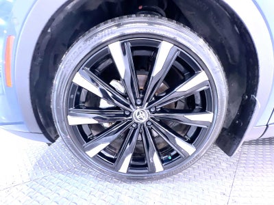 2025 Toyota Crown Platinum
