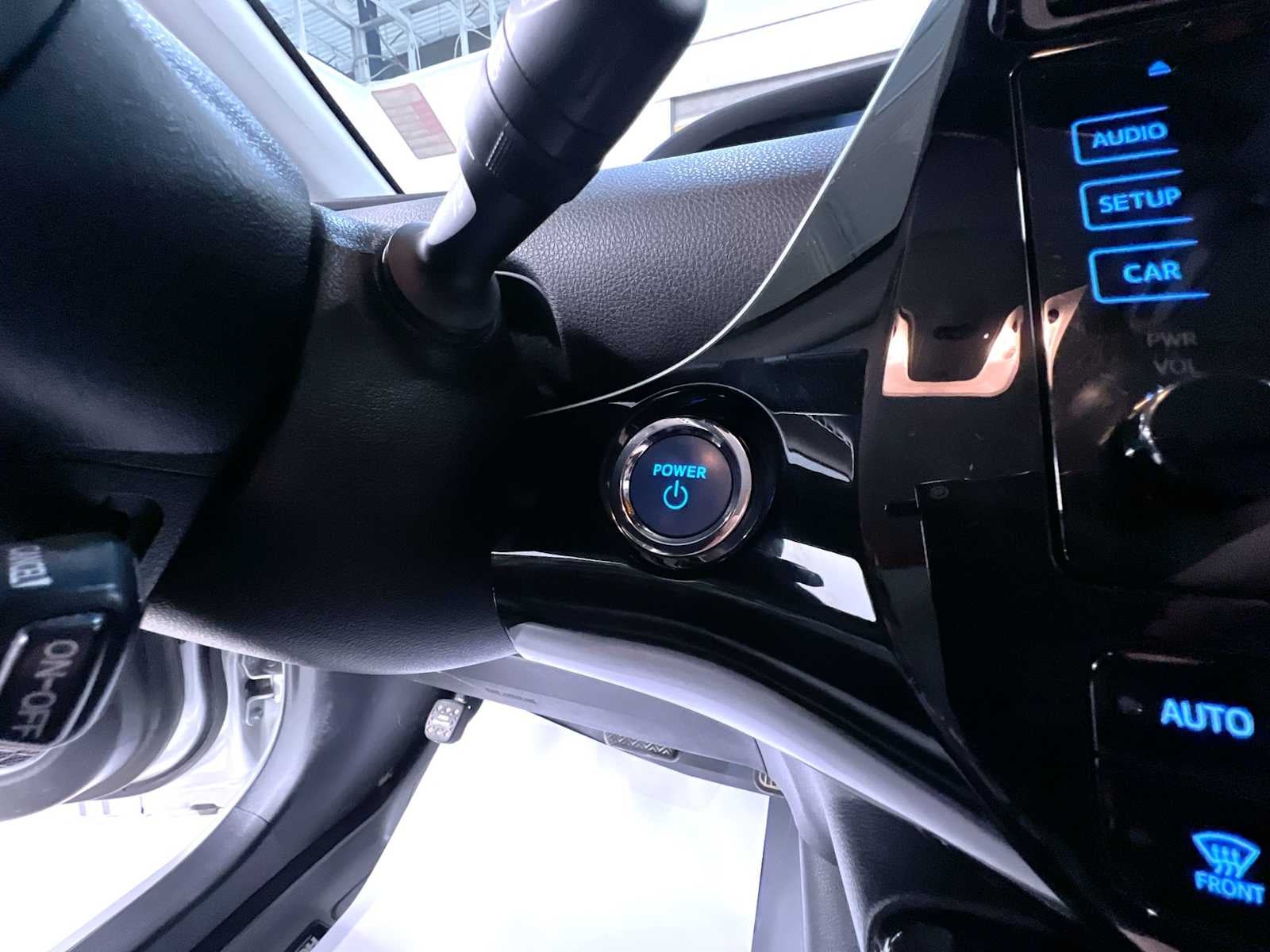 2019 Toyota Prius XLE