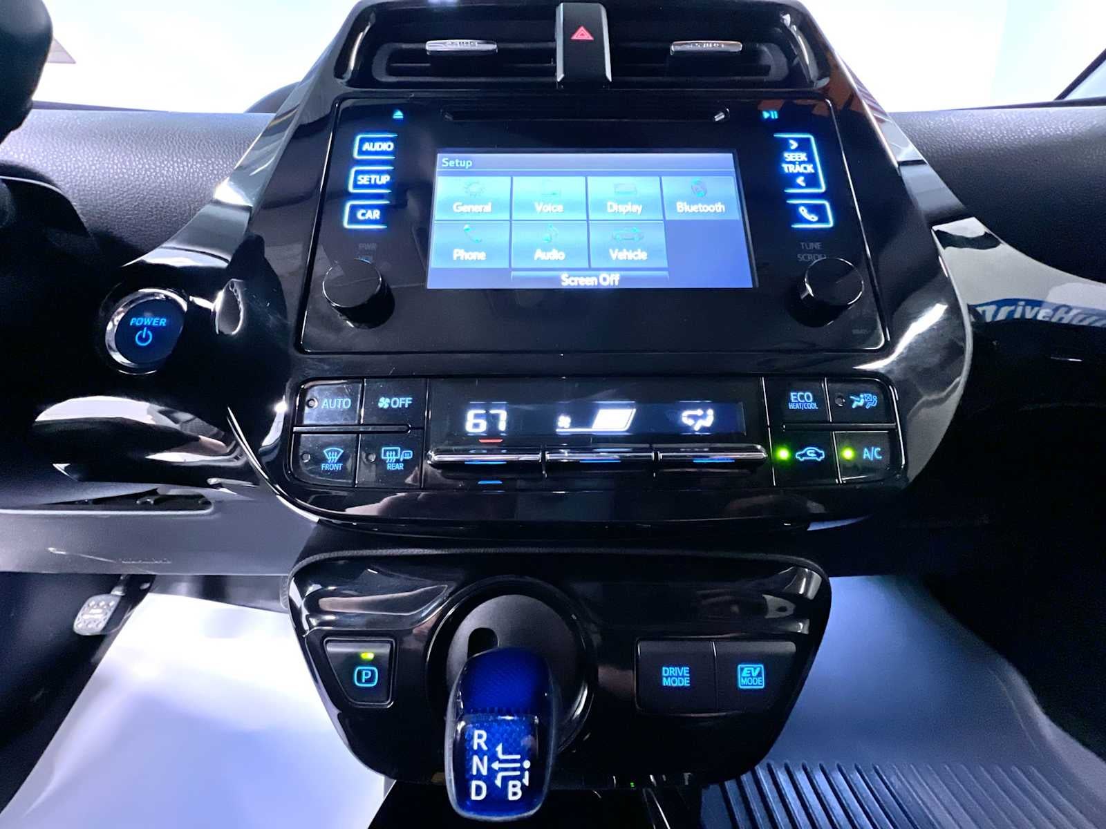 2019 Toyota Prius XLE