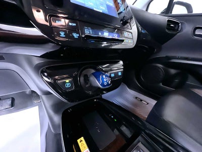 2019 Toyota Prius XLE