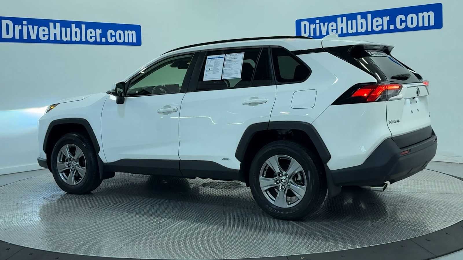 2023 Toyota RAV4 Hybrid XLE
