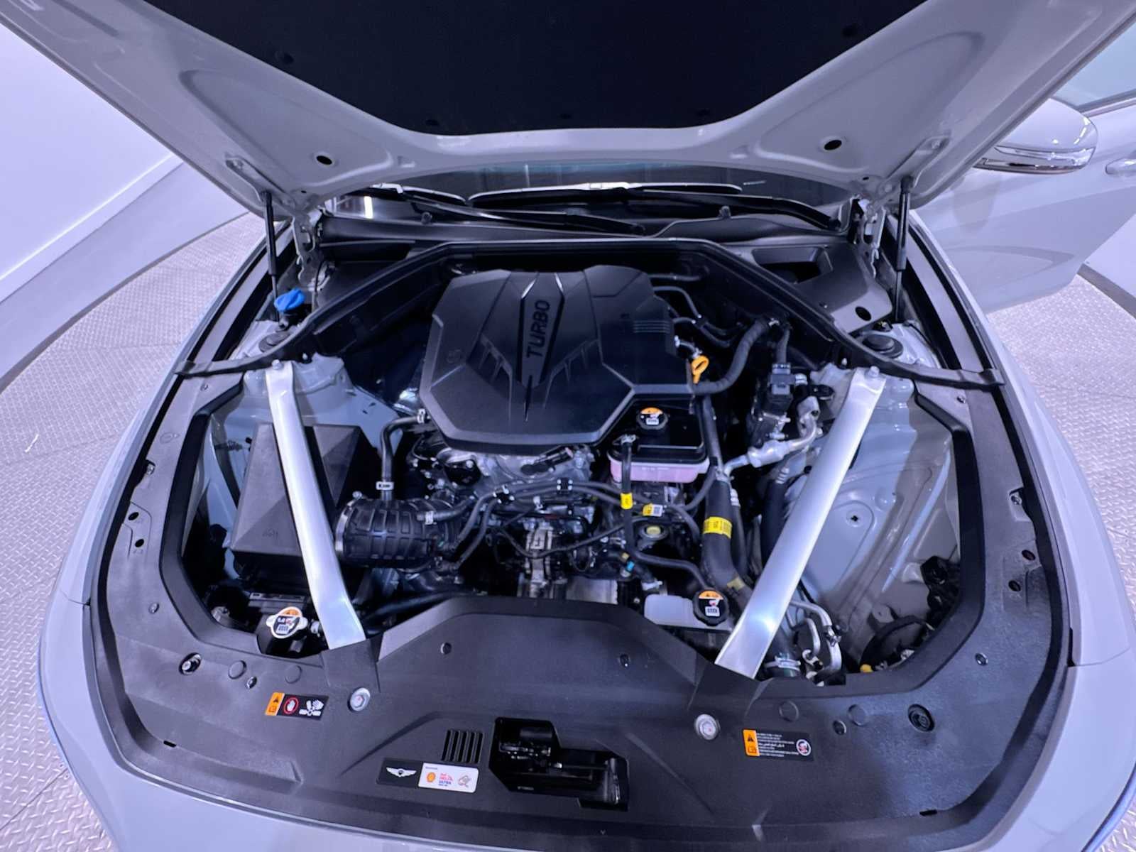 2025 Genesis G70 2.5T