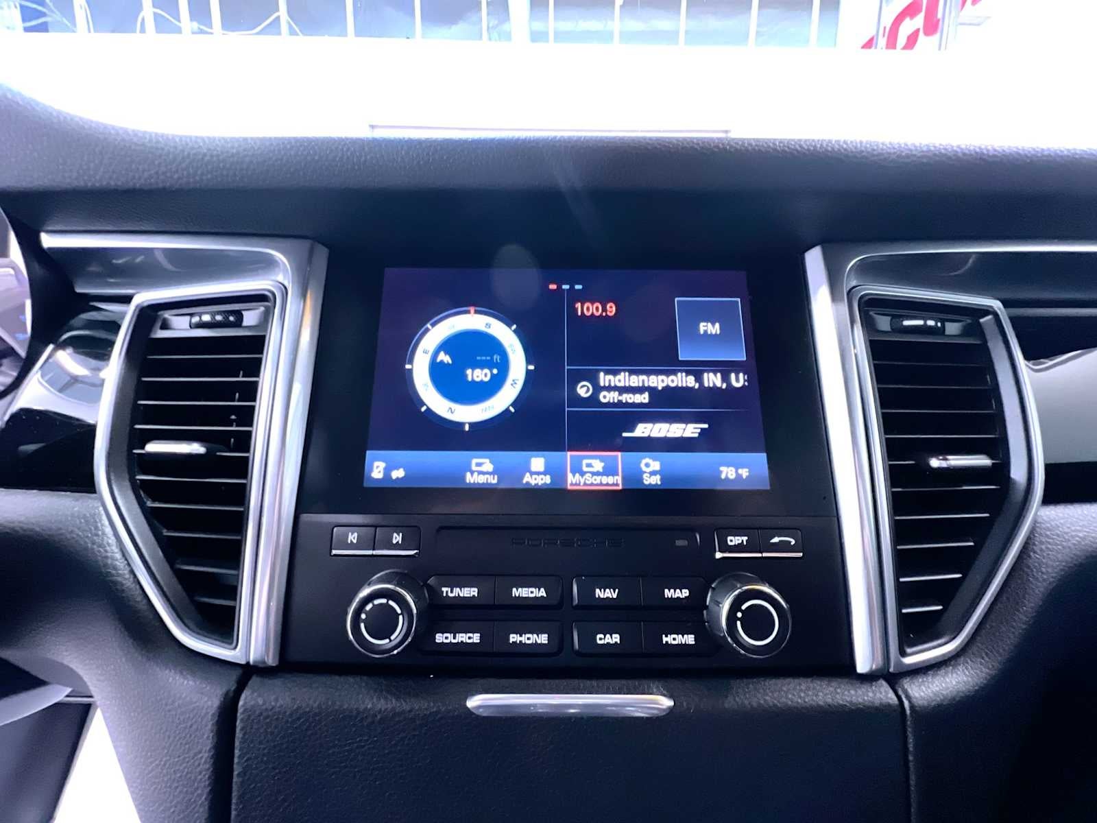 2018 Porsche Macan AWD