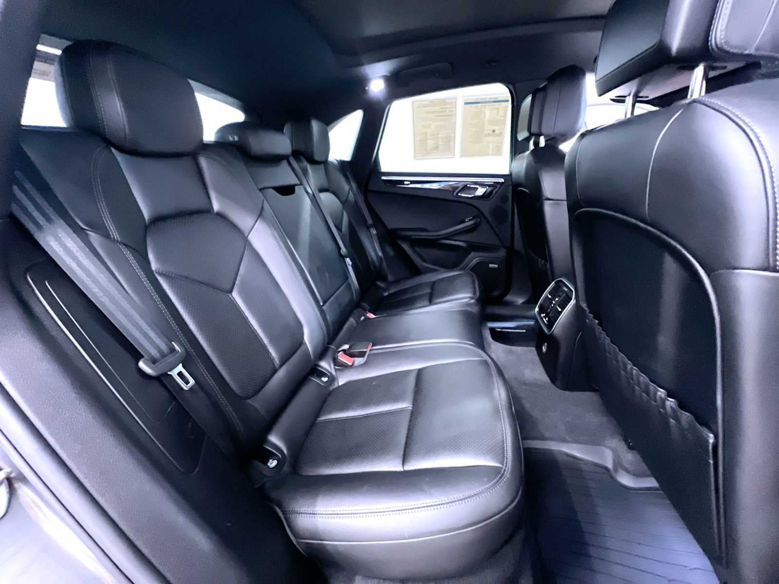 2018 Porsche Macan AWD