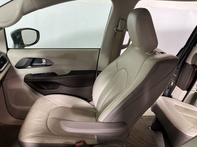 2019 Chrysler Pacifica Touring L Plus
